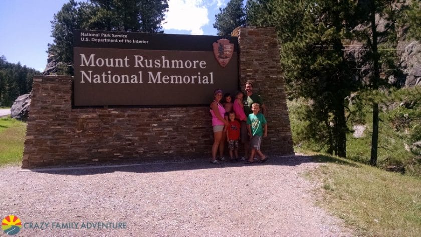 mount-rushmore-sign