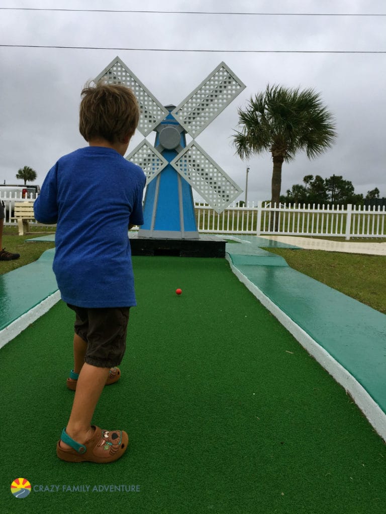 Things to do on Jekyll Island with Kids Mini golf