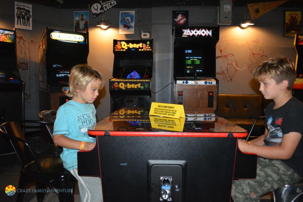 Kids activity in Asheville - Asheville Pinball Museum