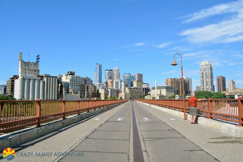 Things to do in Minneapolis with kids - Stone Arch Bridge