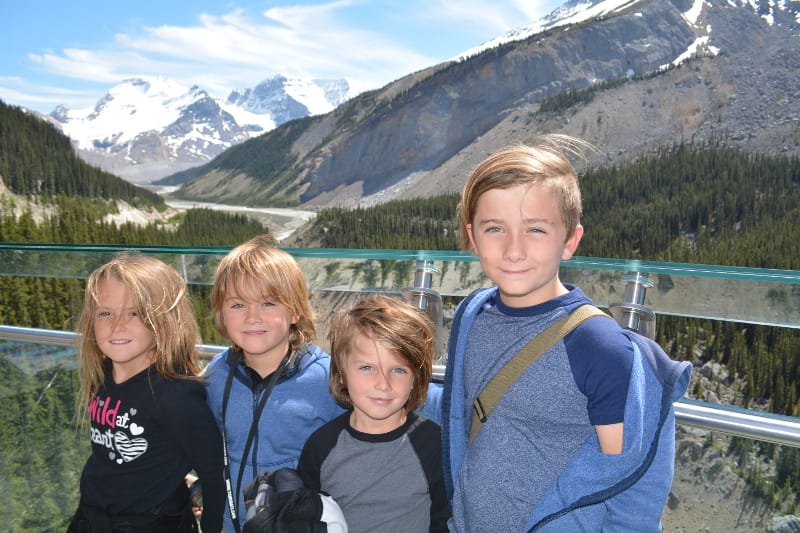 Kids on the Columbia Icefield Skywalk