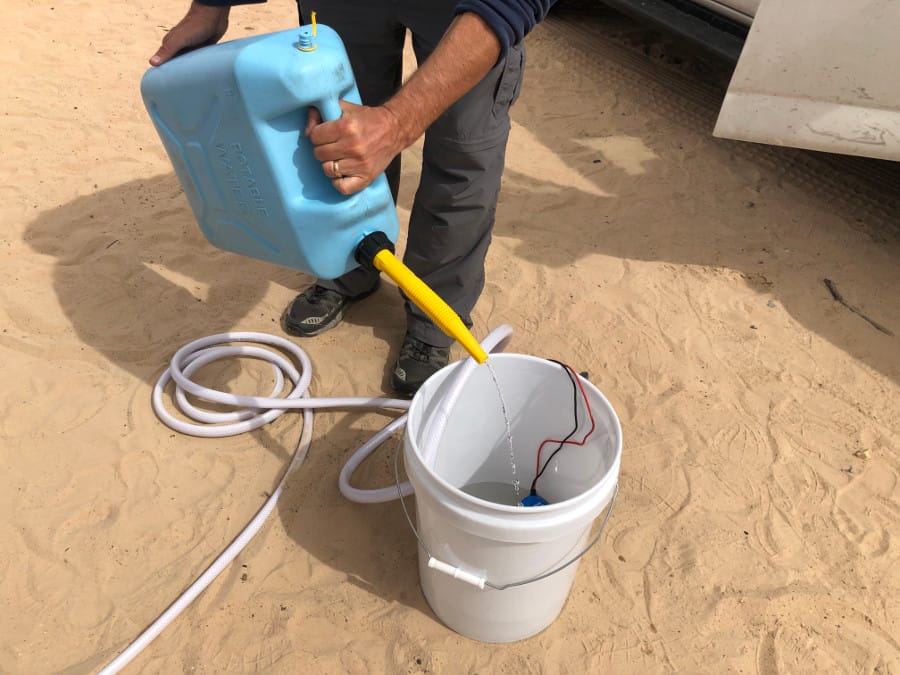 Fill watertank. Tank filled with Water.