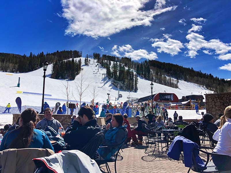 Dining outdoor on the slopes, Best family ski resorts