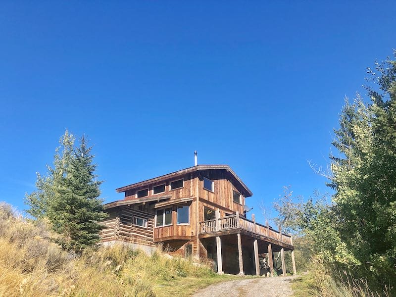 Sunny Slope Lodge in Gardiner Montana