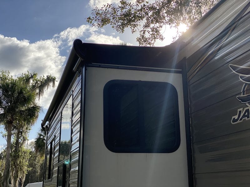 Dometic SlideTopper Protecting From Sun