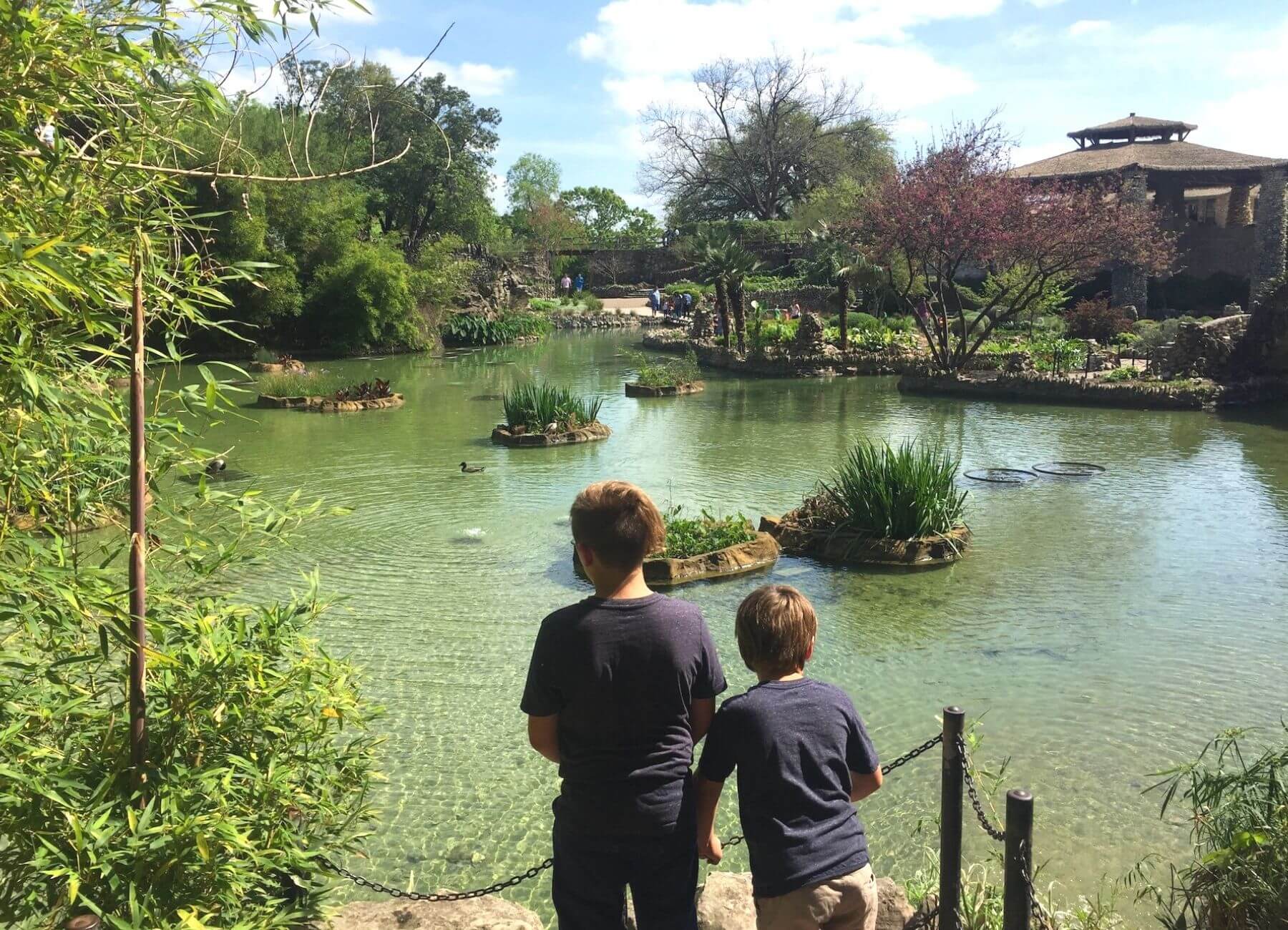 Family Things to Do on the San Antonio River Walk - Family Travel