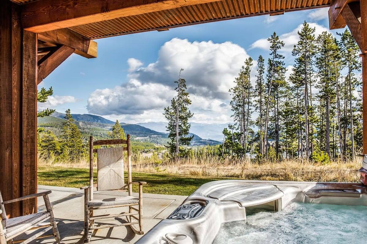 airbnb with private hot tub near me