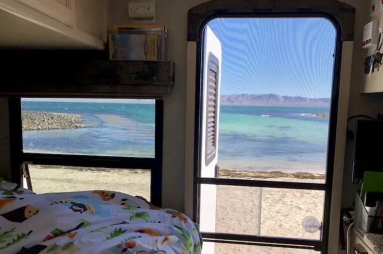 Playa La Perla campsite