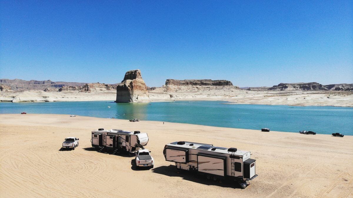 Lone Rock beach campground