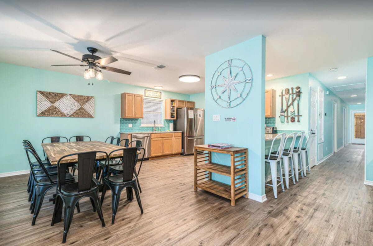 This is a photo of Zula Breeze living space, VRBO Destin, Florida