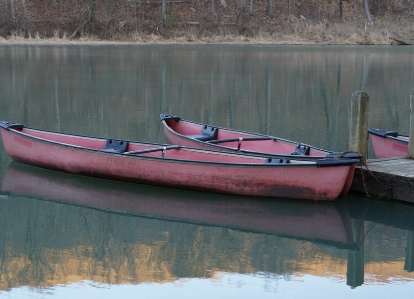 Canoe Devils Den State Park