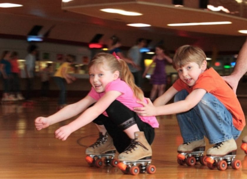 Roller Rink Oaks Amusement Parks in Oregon