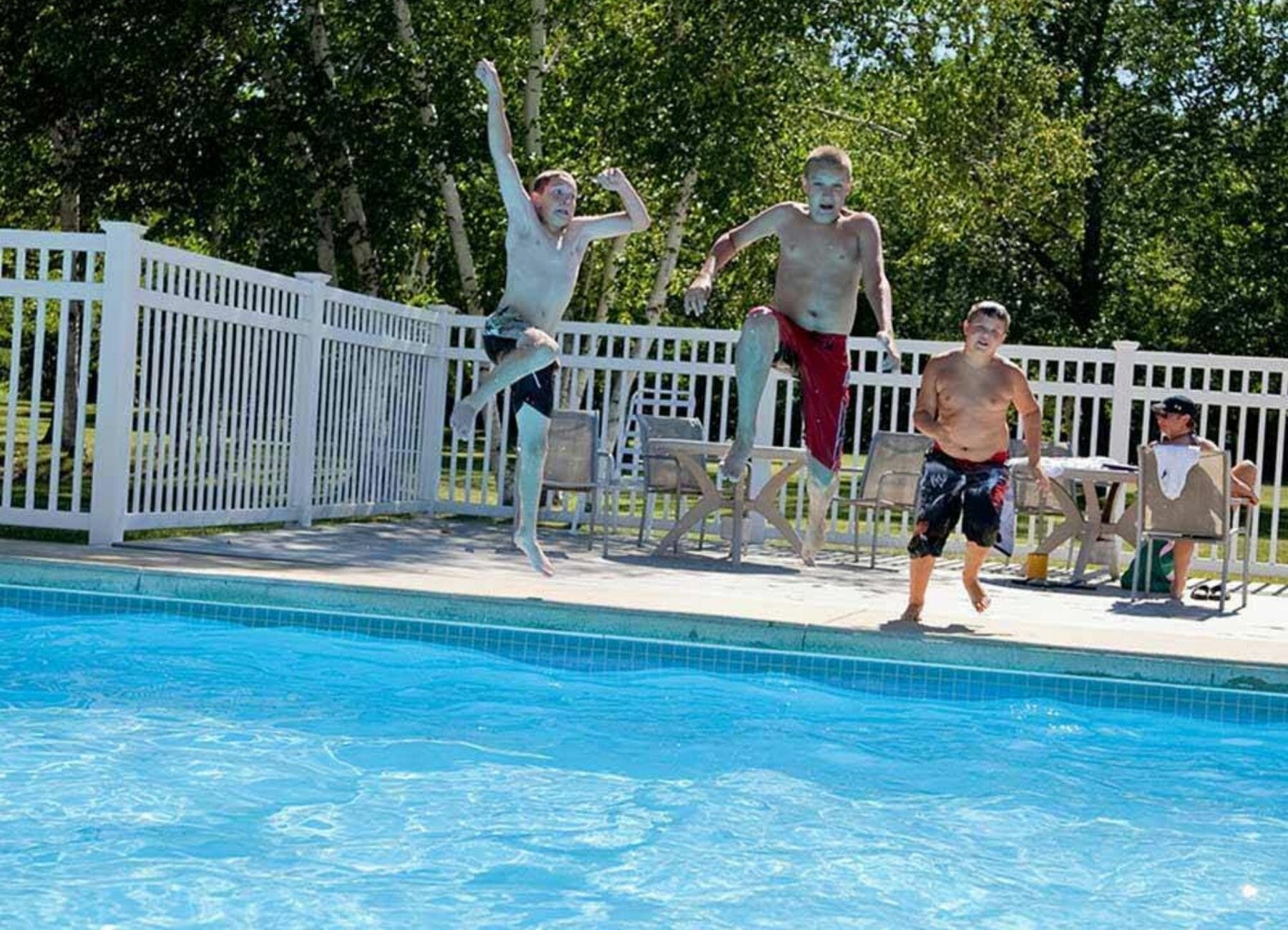 7 Amazing Michigan Campgrounds On Lakes