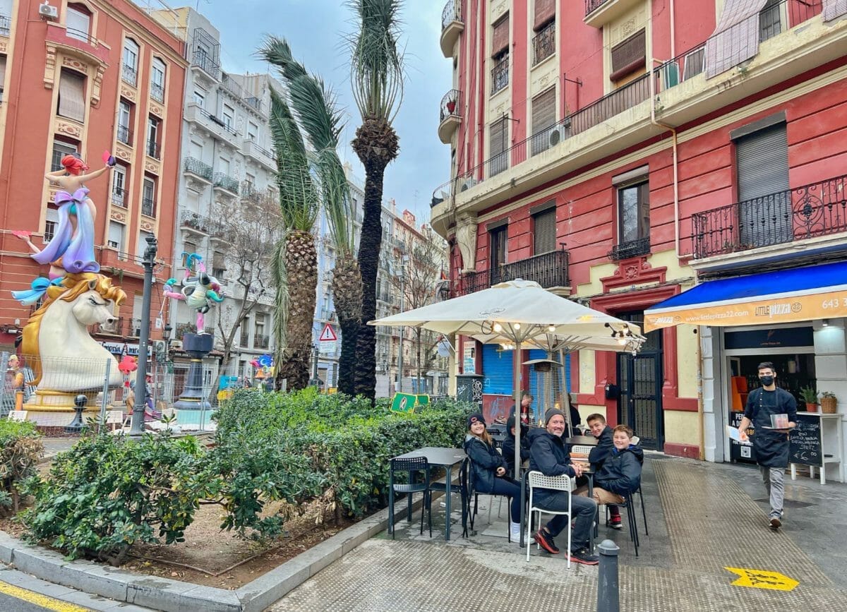 Eating at the Las Fallas festival