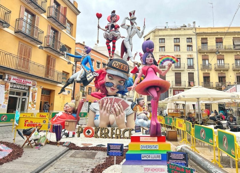 Fallas statue