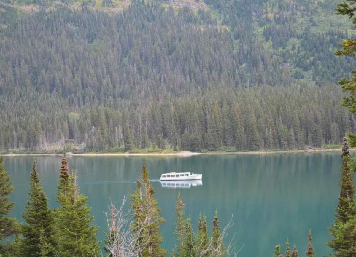 A boat tour of Grinnell Lake