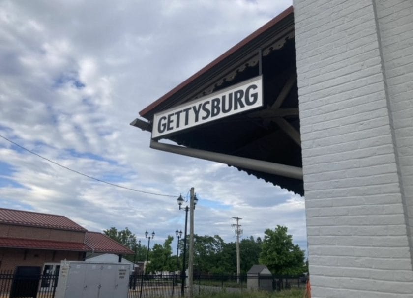 Shows the Gettysburg Sign on the train station, Things to do in Gettysburg