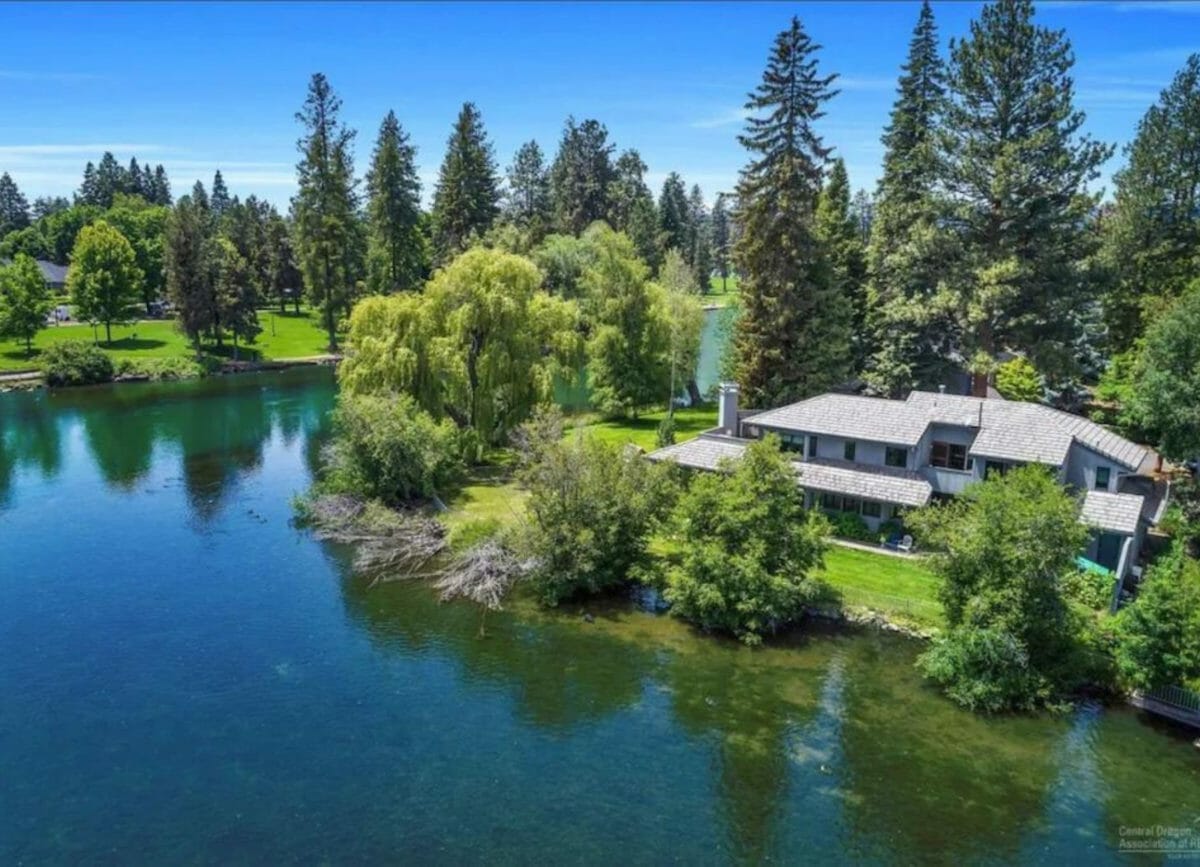 Waterfront home on Mirror Pond, VRBO Bend Oregon Stays You will love