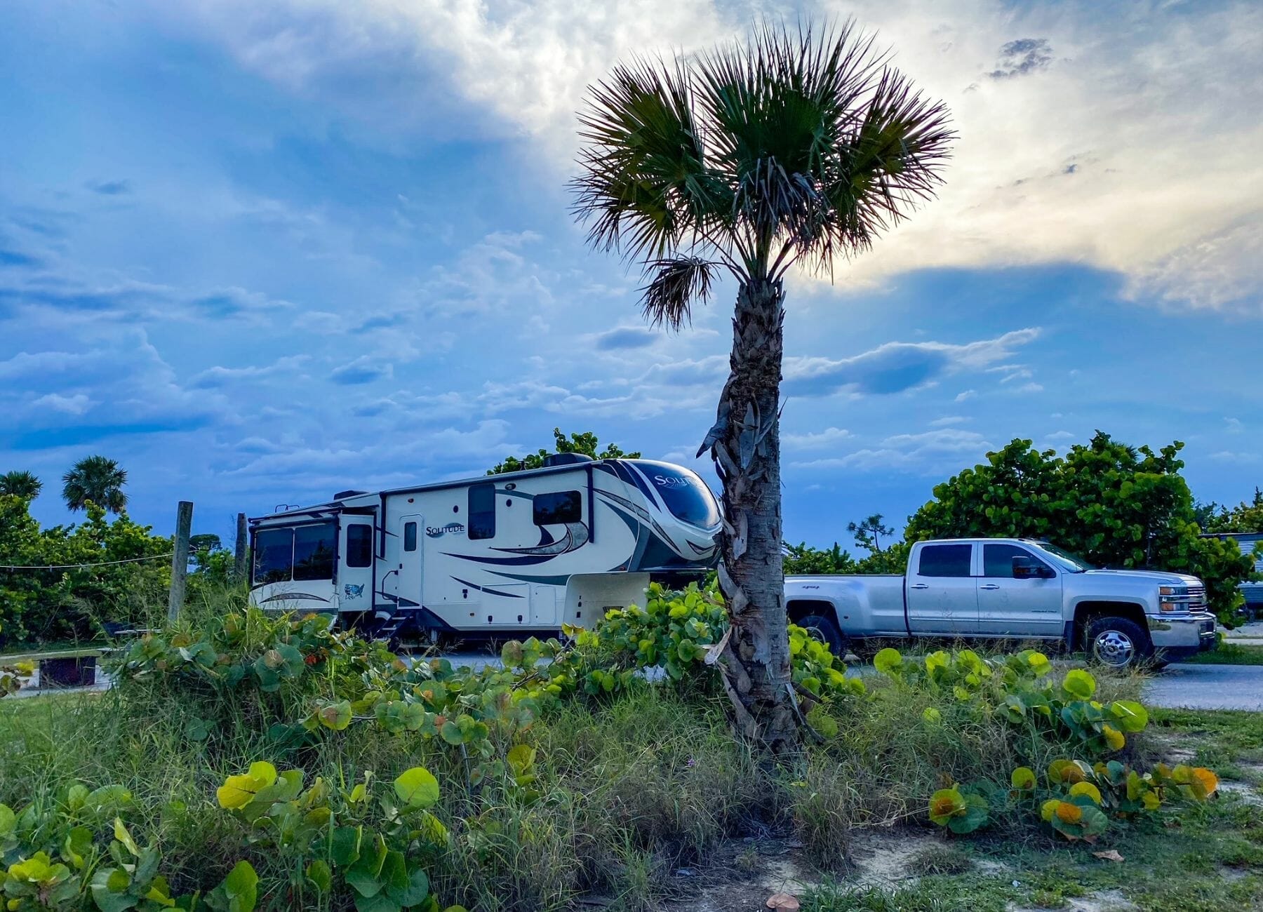 Shows an RV parked at Jonathan Dickinson Campground, Things to do in Jupiter Florida