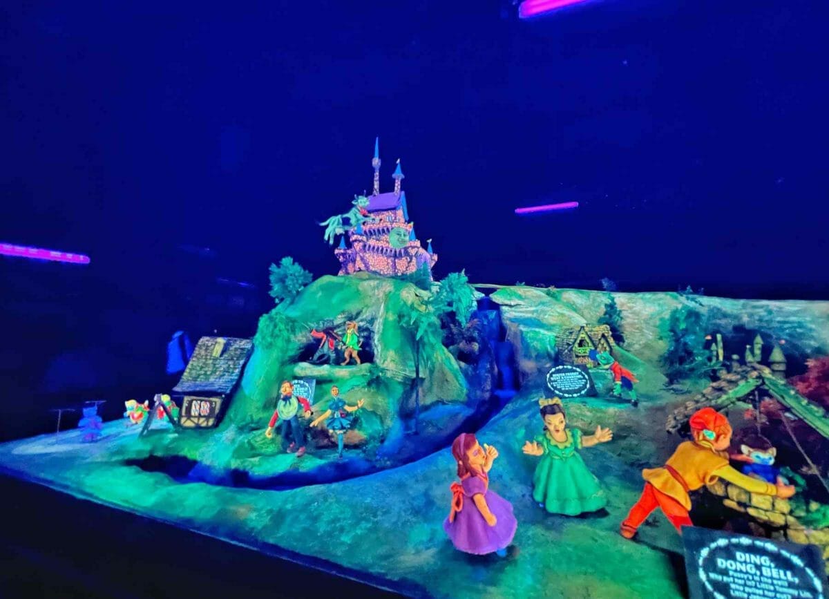 Picture inside fairyland caverns