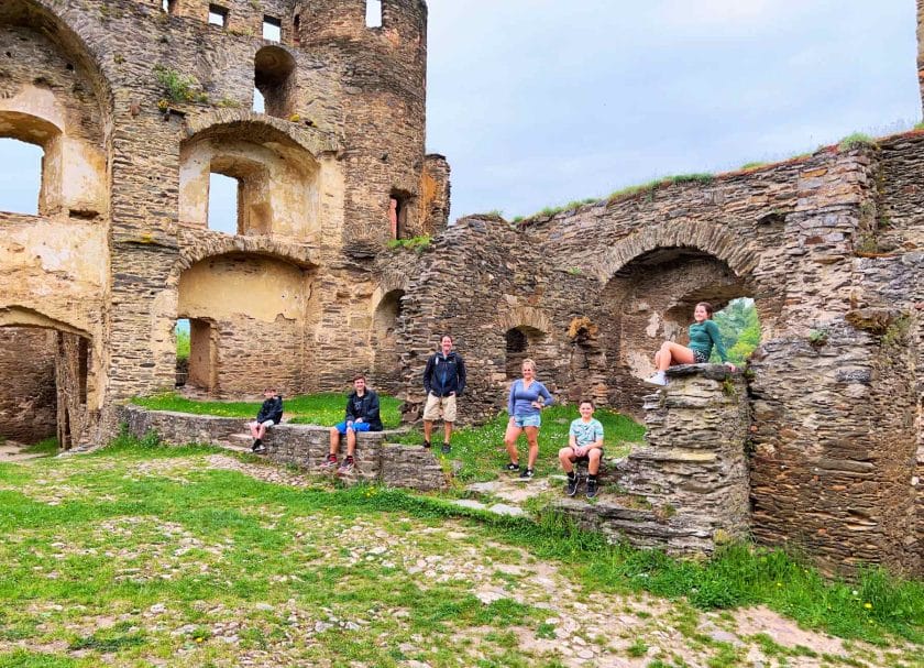 Family picture in the Rheinfels Castle Ruins