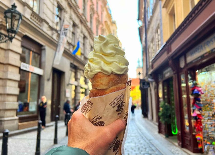 Picture of a Trdelník filled with ice cream in Prague 