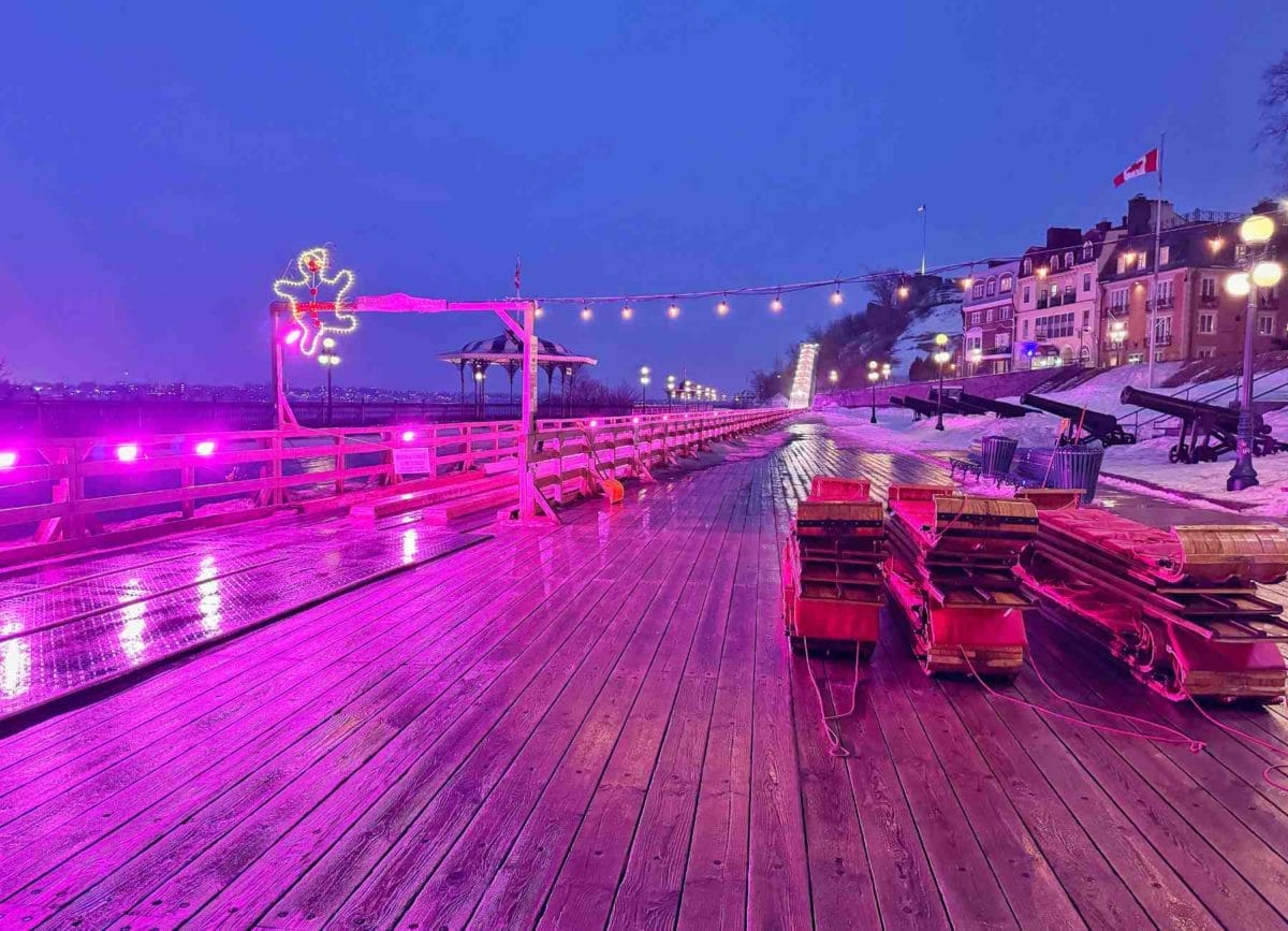 Picture of the 1884 Toboggan hill in Quebec City at night.