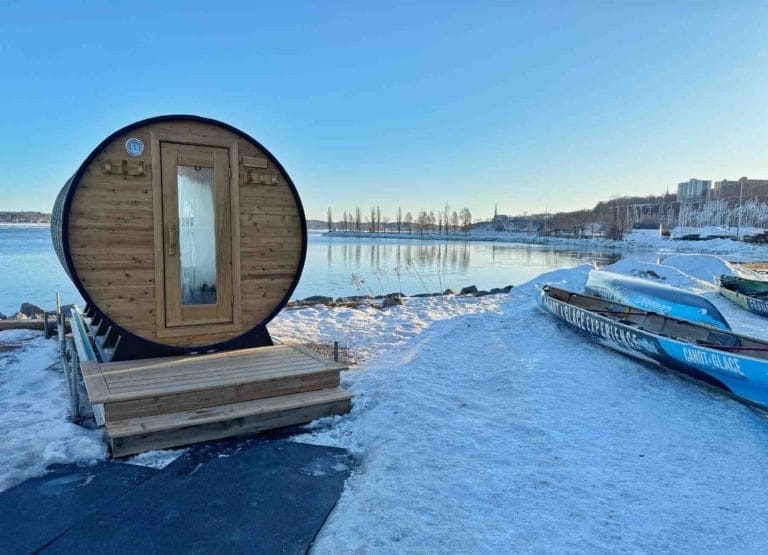 Sauna at the Ice Canoeing experience in Quebec City.