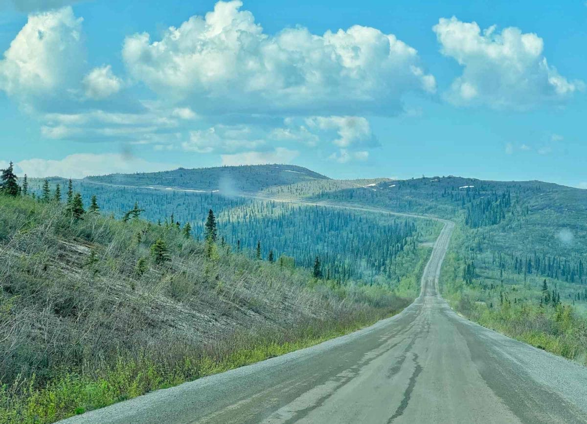 Picture of the road on the Top Of the World Highway